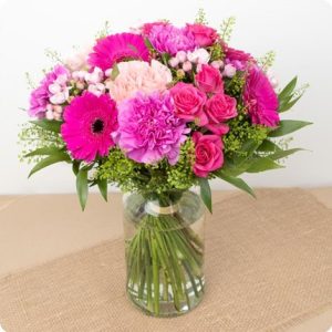 Bouquet flower power au tons roses vifs 123fleurs bloomyrama