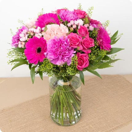 Bouquet flower power au tons roses vifs 123fleurs bloomyrama