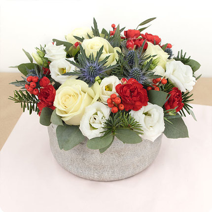 Composition de fleurs roses chardon sapin 123fleurs comparaison bloomyrama