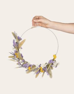 Couronne de fleurs séchées de provence livraison Monsieur Marguerite comparateur bloomyrama