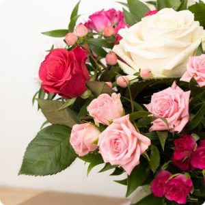 bouquet framboise élégant livraison de fleurs 123fleurs bloomyrama