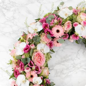 couronne mortuaire rose livraison 123fleurs comparaison fleurs enterrement bloomyrama