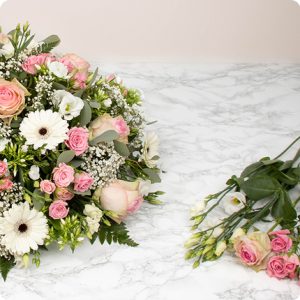 Coussin de deuil rose 123 fleurs livraison comparateur bloomyrama