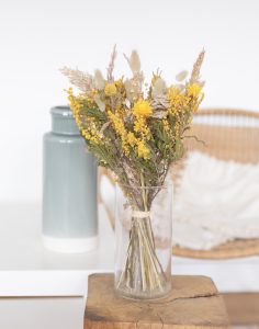 Féerie bouquet jaune de fleurs séchées naturelles livraiosn monsieur marguerite comparaison bloomyrama