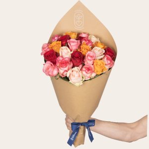 Botte de roses multicolores livraison monsieur marguerite comparateur bloomyrama