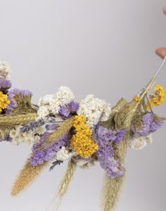 Couronne de fleurs séchées de provence livraison Monsieur Marguerite comparateur bloomyrama
