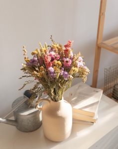 bouquet en fleurs séchées Féerie rose livraison monsieur marguerite comparateur bloomyrama